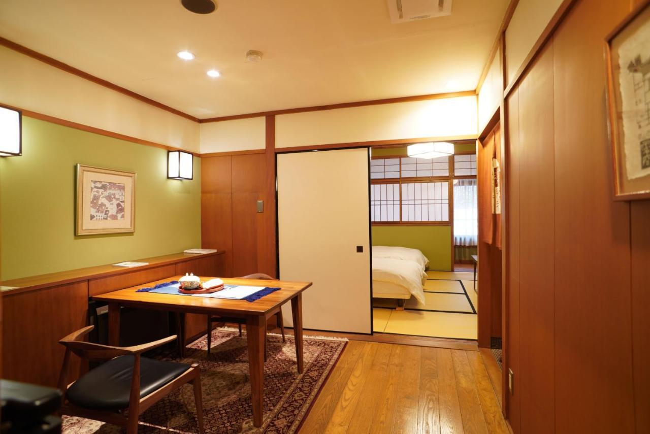 Arima Onsen Tocen Goshobo Hotel Kobe Eksteriør billede A room at a ryokan