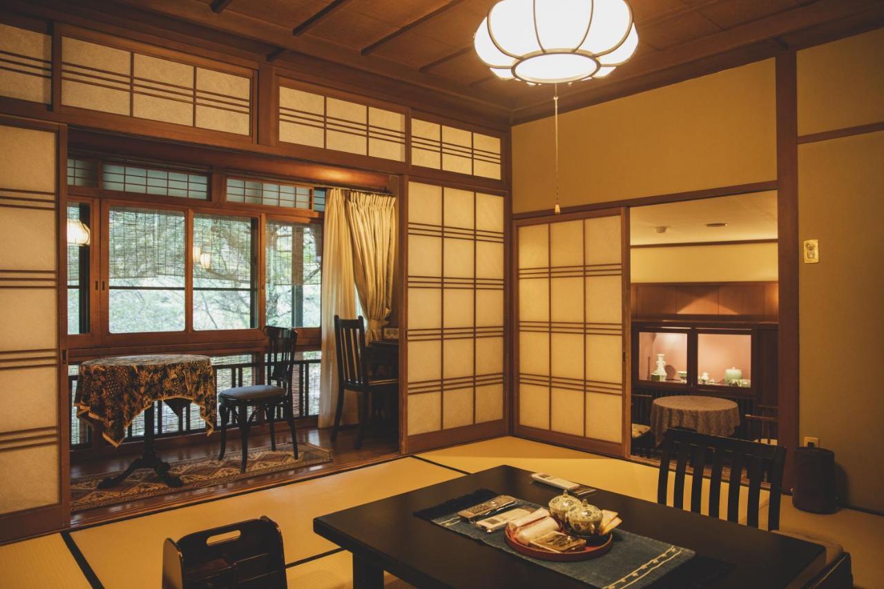 Arima Onsen Tocen Goshobo Hotel Kobe Eksteriør billede A traditional Japanese room