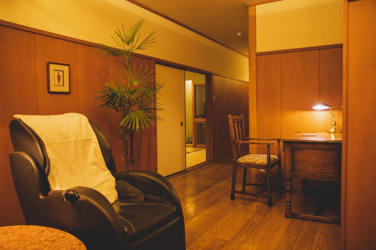 Arima Onsen Tocen Goshobo Hotel Kobe Eksteriør billede A room at a love hotel in Tokyo