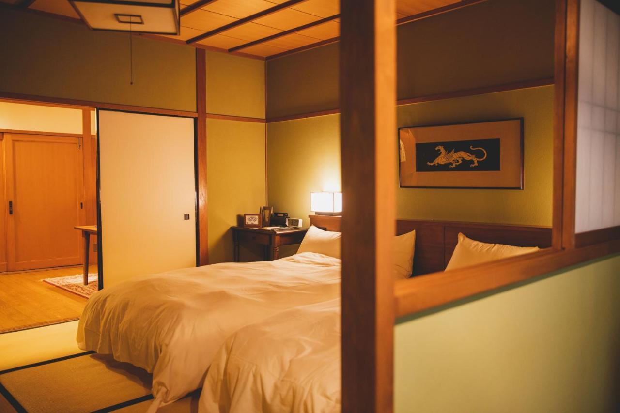 Arima Onsen Tocen Goshobo Hotel Kobe Eksteriør billede A room at the hotel