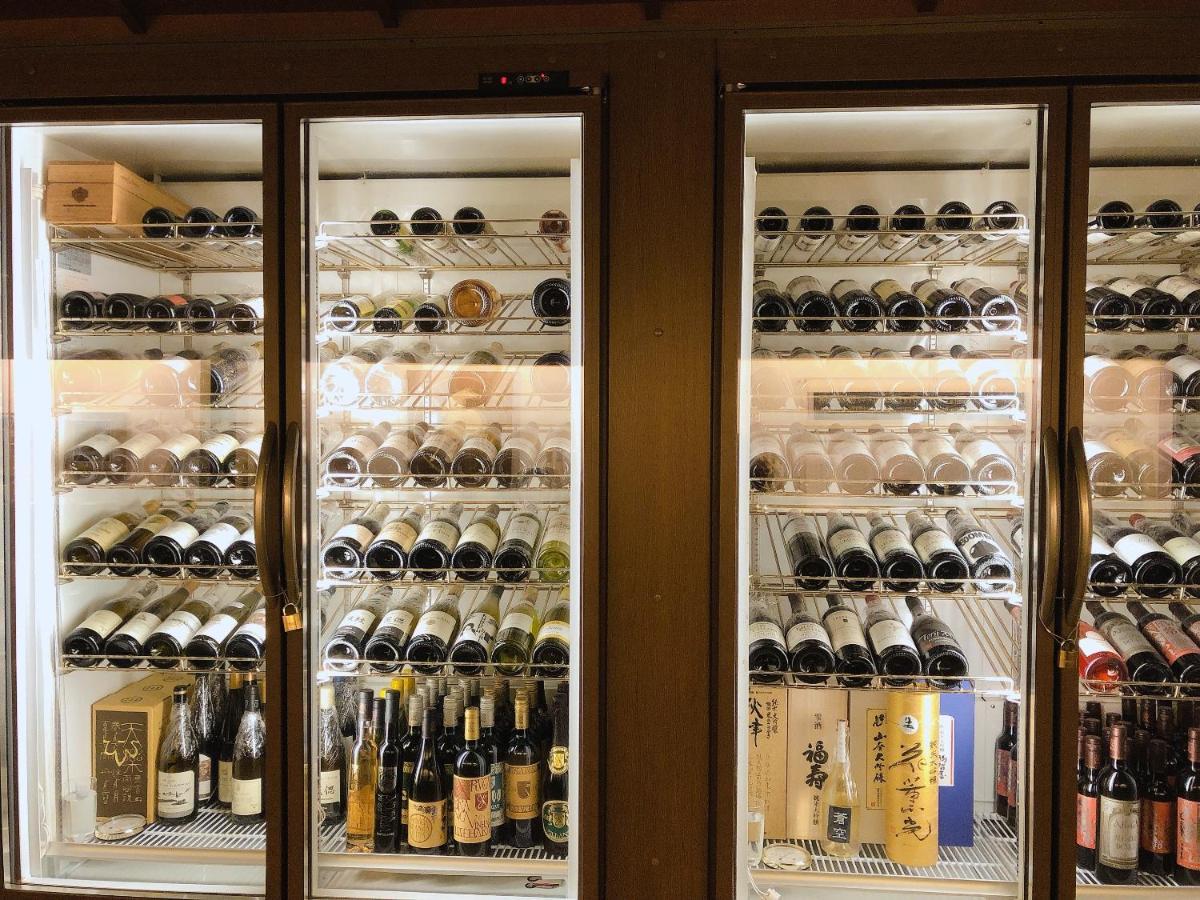 Arima Onsen Tocen Goshobo Hotel Kobe Eksteriør billede A wine refrigerator